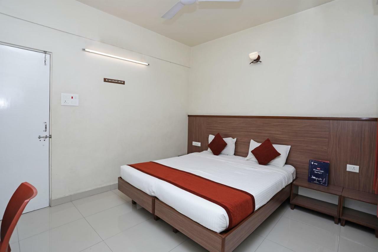 Oyo 4104 Surya Villa Pune Luaran gambar
